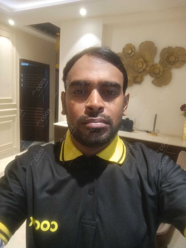 Chef from COOX at bookings. Professional cooks chefs at home