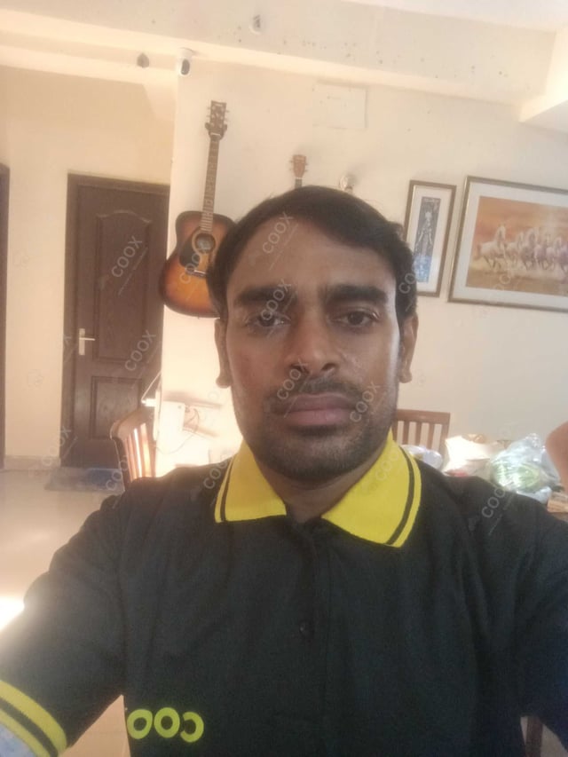 Chef from COOX at bookings. Professional cooks chefs at home