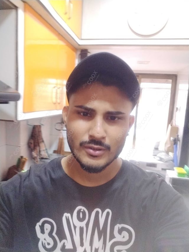 Chef from COOX at bookings. Professional cooks chefs at home