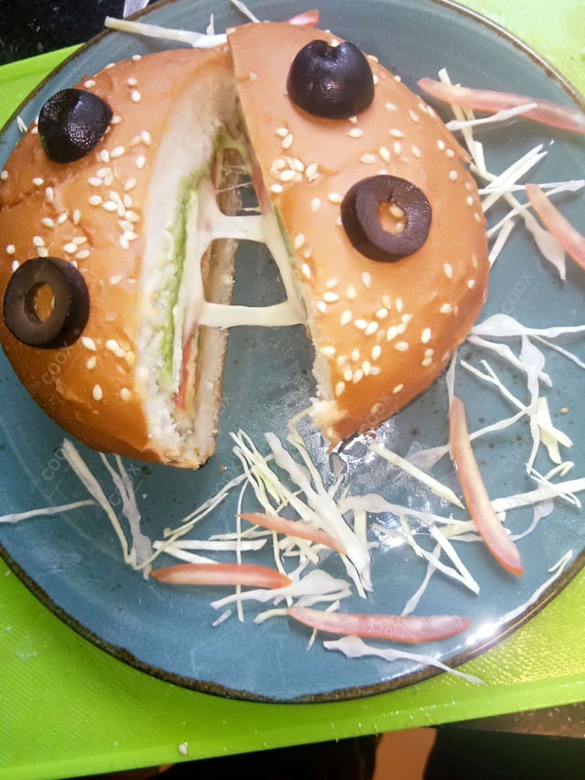 Tasty Mini Veg Burgers cooked by COOX chefs cooks during occasions parties events at home