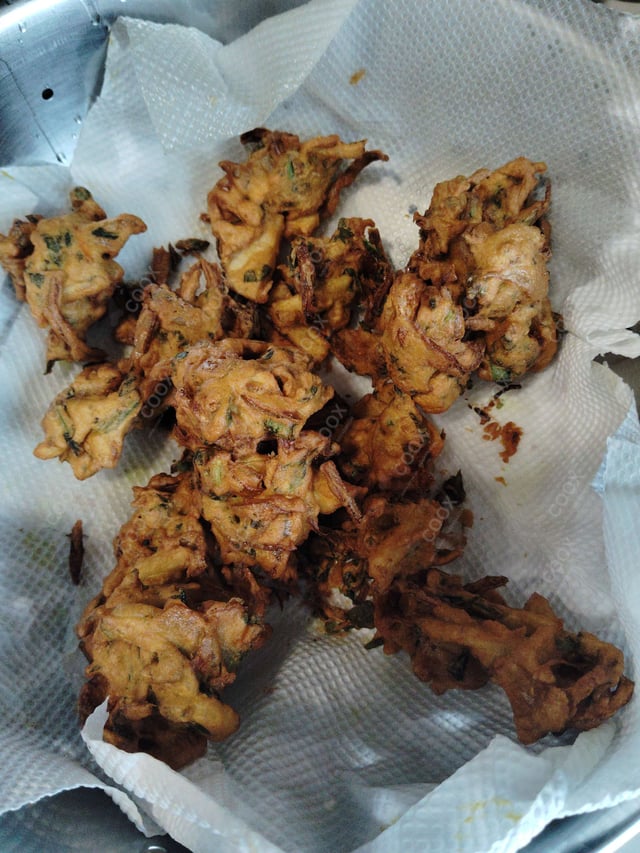 Delicious Mix Pakode prepared by COOX