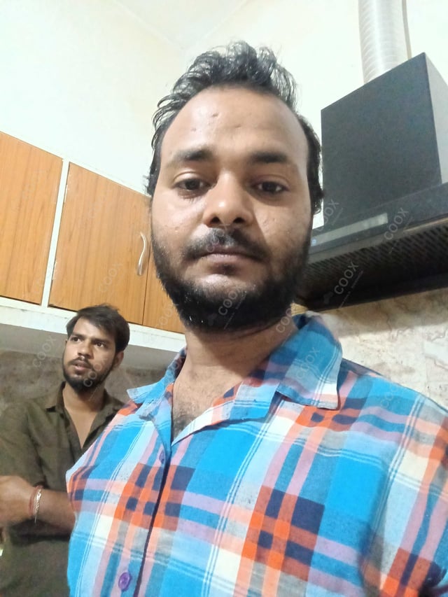 Chef from COOX at bookings. Professional cooks chefs at home