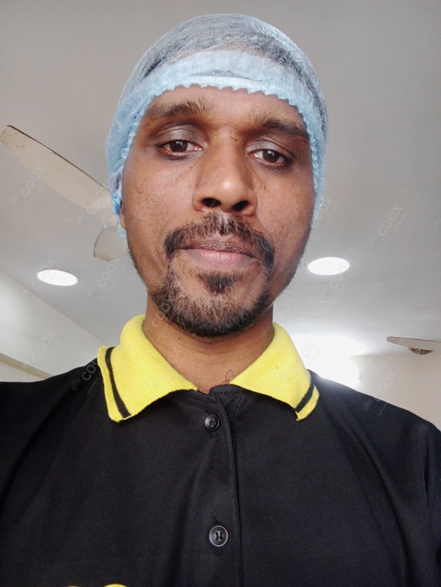 Chef from COOX at bookings. Professional cooks chefs at home