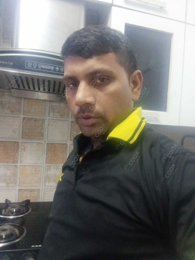 Chef from COOX at bookings. Professional cooks chefs at home