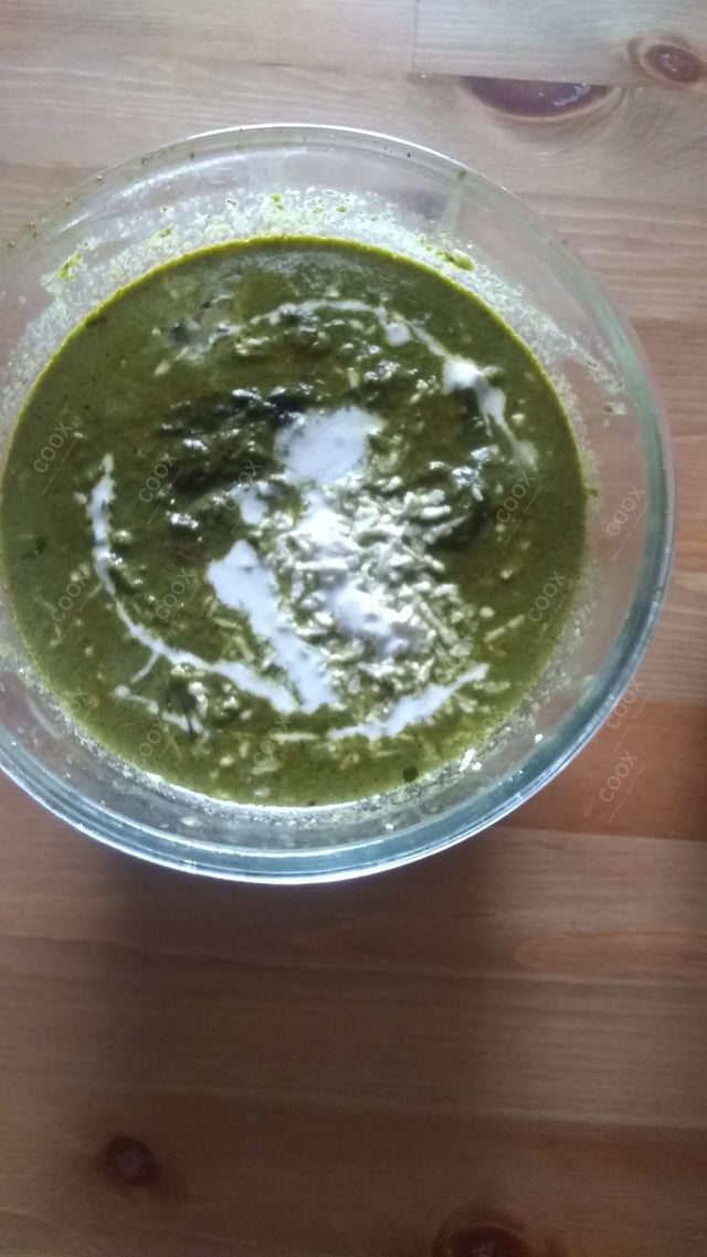 Tasty Palak Paneer cooked by COOX chefs cooks during occasions parties events at home