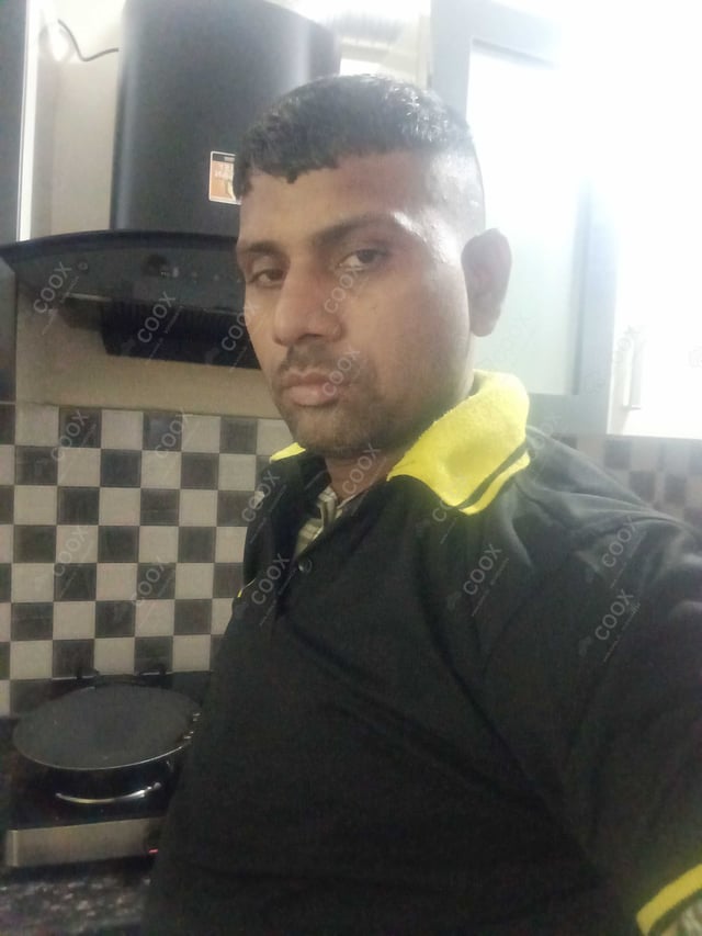 Chef from COOX at bookings. Professional cooks chefs at home