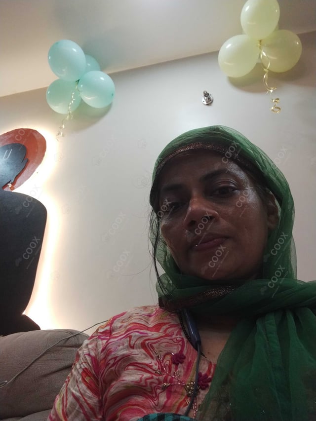 Chef from COOX at bookings. Professional cooks chefs at home