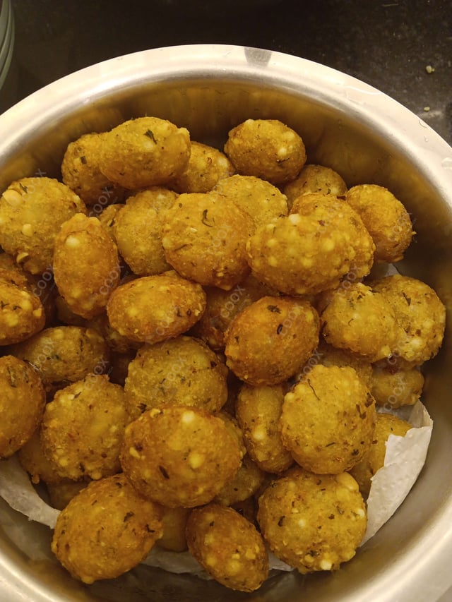 Delicious Namkeen Makhane prepared by COOX