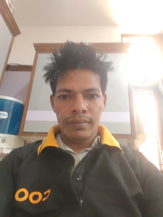 Chef from COOX at bookings. Professional cooks chefs at home