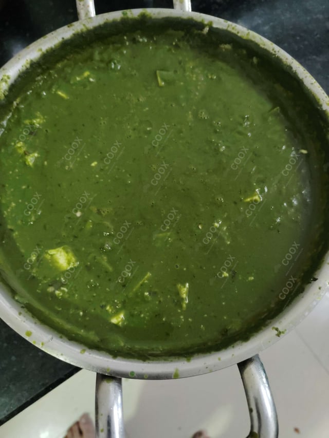 Delicious Palak Paneer prepared by COOX