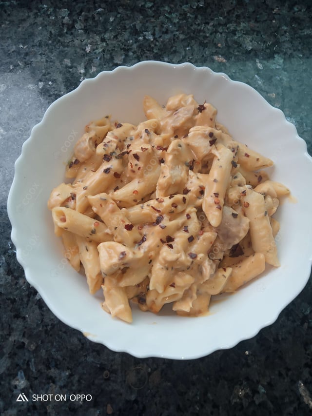Tasty Chicken Pasta in Mix Sauce cooked by COOX chefs cooks during occasions parties events at home