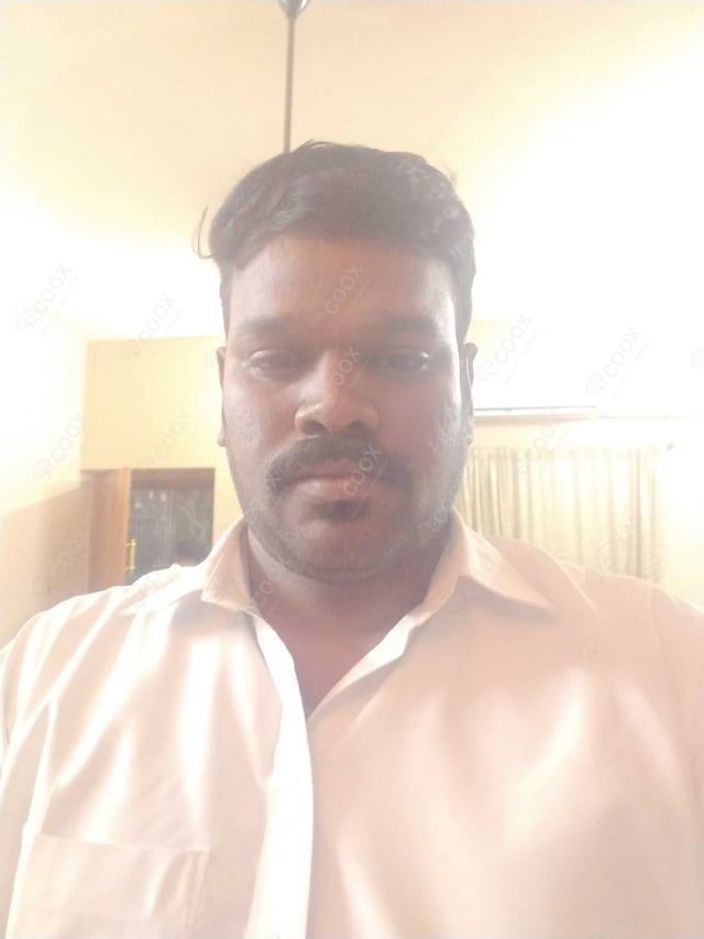 Chef from COOX at bookings. Professional cooks chefs at home