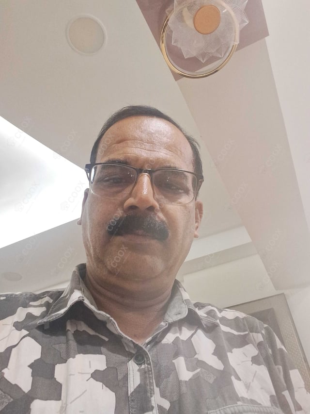 Chef from COOX at bookings. Professional cooks chefs at home