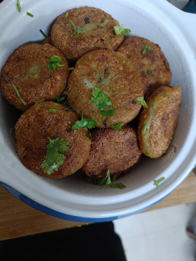 Tasty Aloo Tikki cooked by COOX chefs cooks during occasions parties events at home