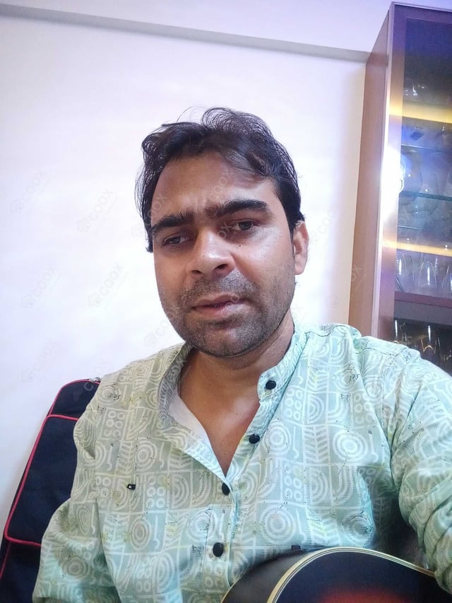 Chef from COOX at bookings. Professional cooks chefs at home