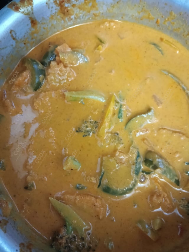 Delicious Red Thai Curry prepared by COOX
