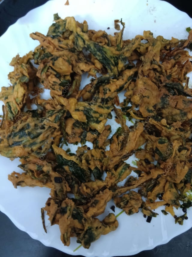 Delicious Palak Patta Chaat prepared by COOX