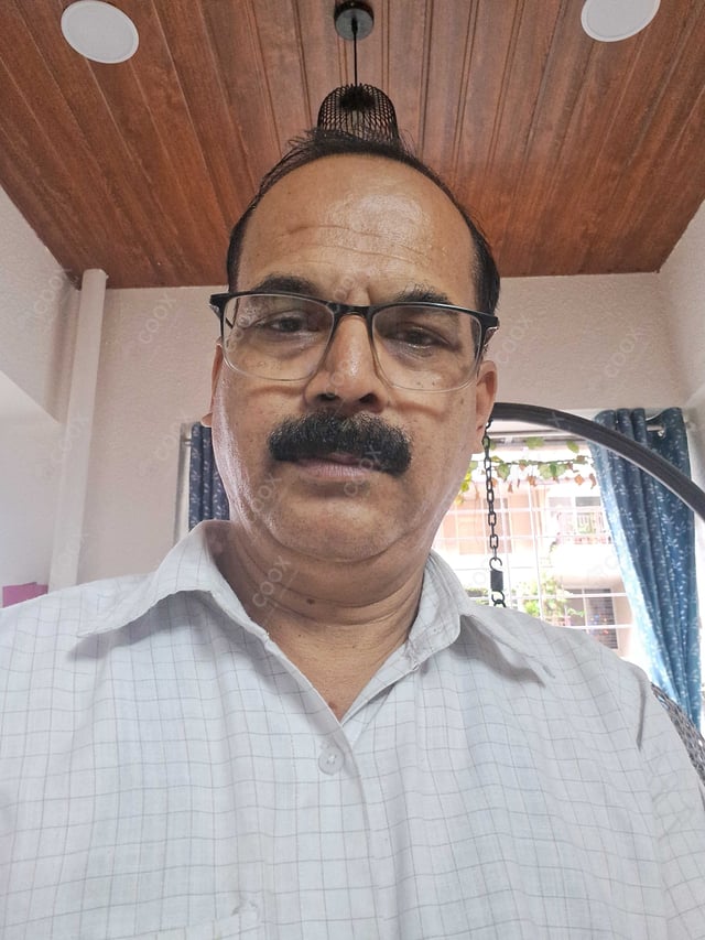 Chef from COOX at bookings. Professional cooks chefs at home