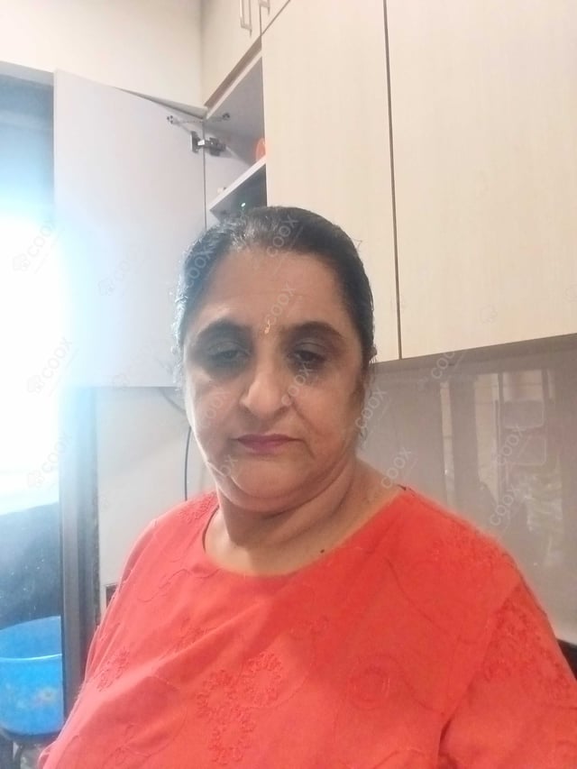 Chef from COOX at bookings. Professional cooks chefs at home