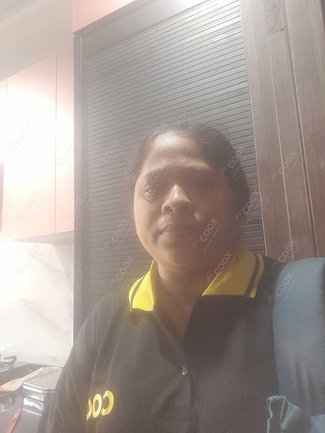 Chef from COOX at bookings. Professional cooks chefs at home