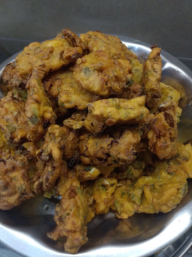 Delicious Mix Pakode prepared by COOX