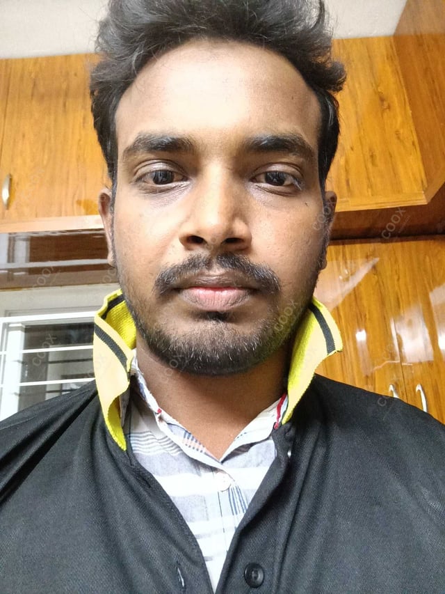 Chef from COOX at bookings. Professional cooks chefs at home