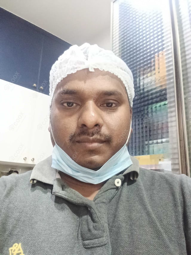 Chef from COOX at bookings. Professional cooks chefs at home