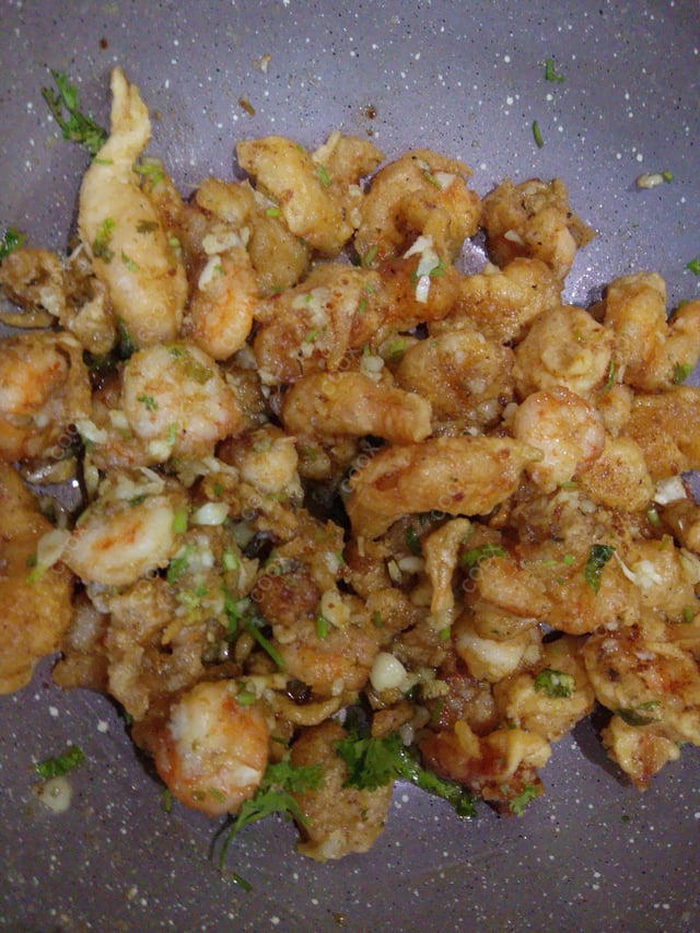 Delicious Butter Garlic Prawns prepared by COOX