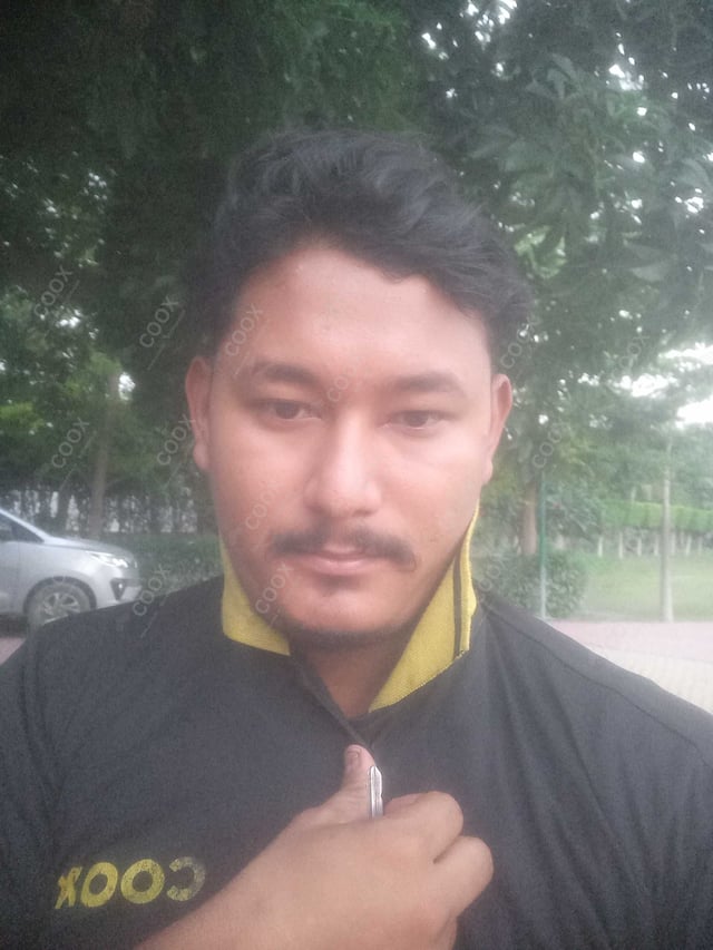 Chef from COOX at bookings. Professional cooks chefs at home