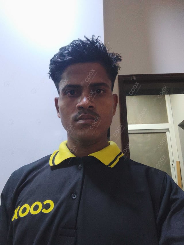 Chef from COOX at bookings. Professional cooks chefs at home