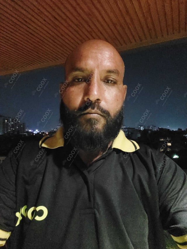 Chef from COOX at bookings. Professional cooks chefs at home