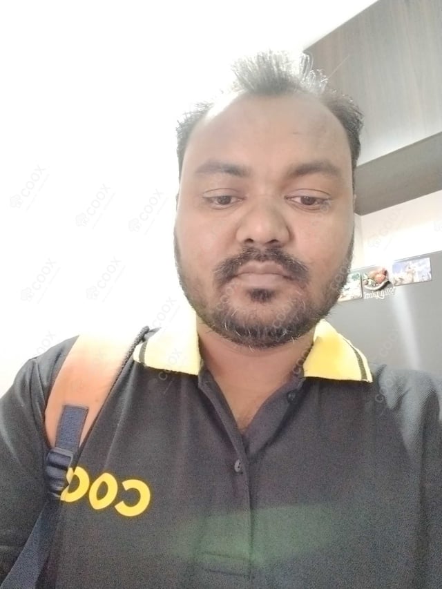 Chef from COOX at bookings. Professional cooks chefs at home