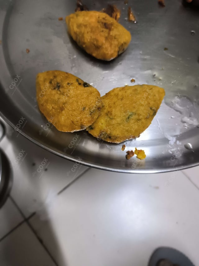 Delicious Veg Cutlets prepared by COOX