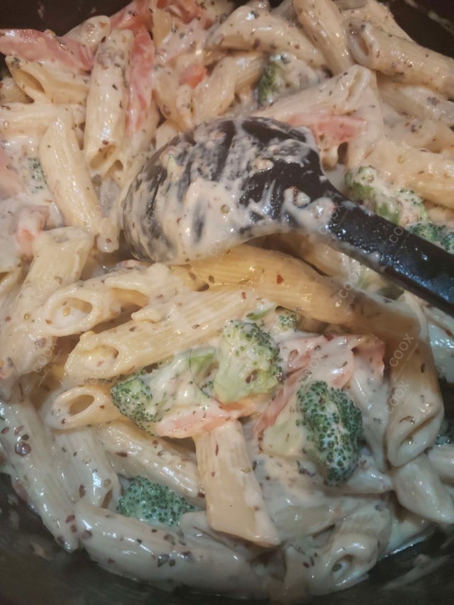 Delicious Pasta in White Sauce prepared by COOX