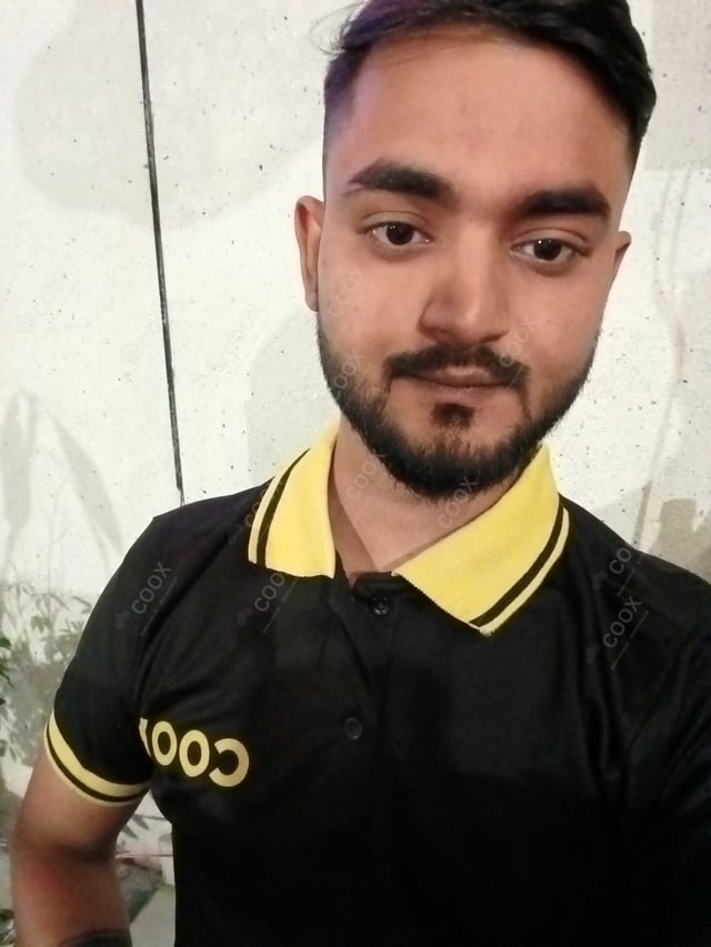 Chef from COOX at bookings. Professional cooks chefs at home