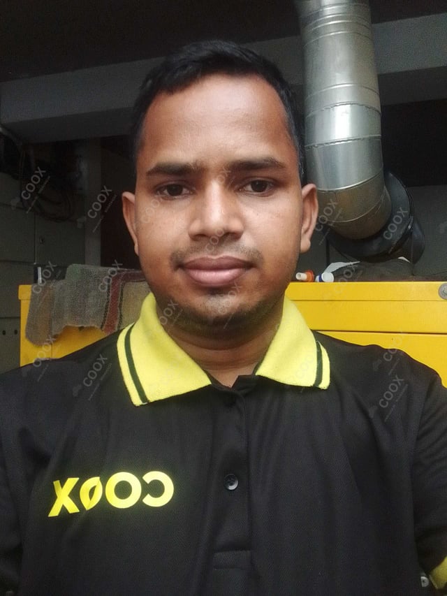 Chef from COOX at bookings. Professional cooks chefs at home