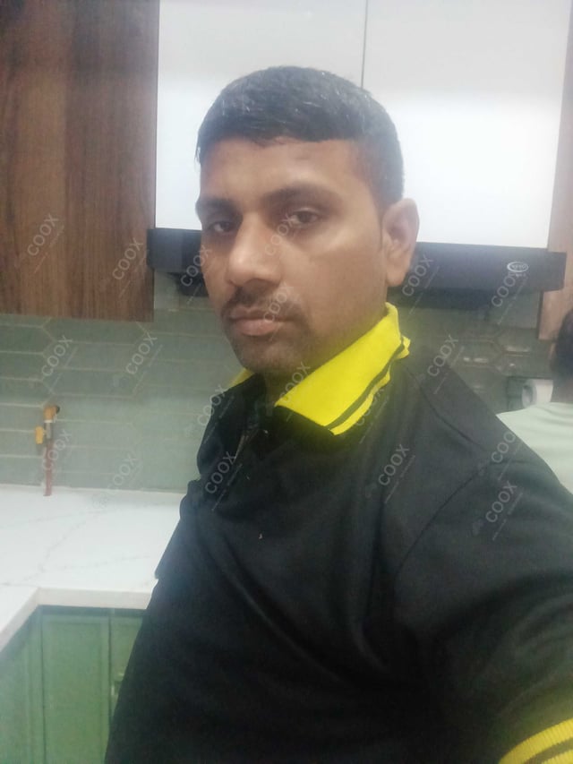 Chef from COOX at bookings. Professional cooks chefs at home