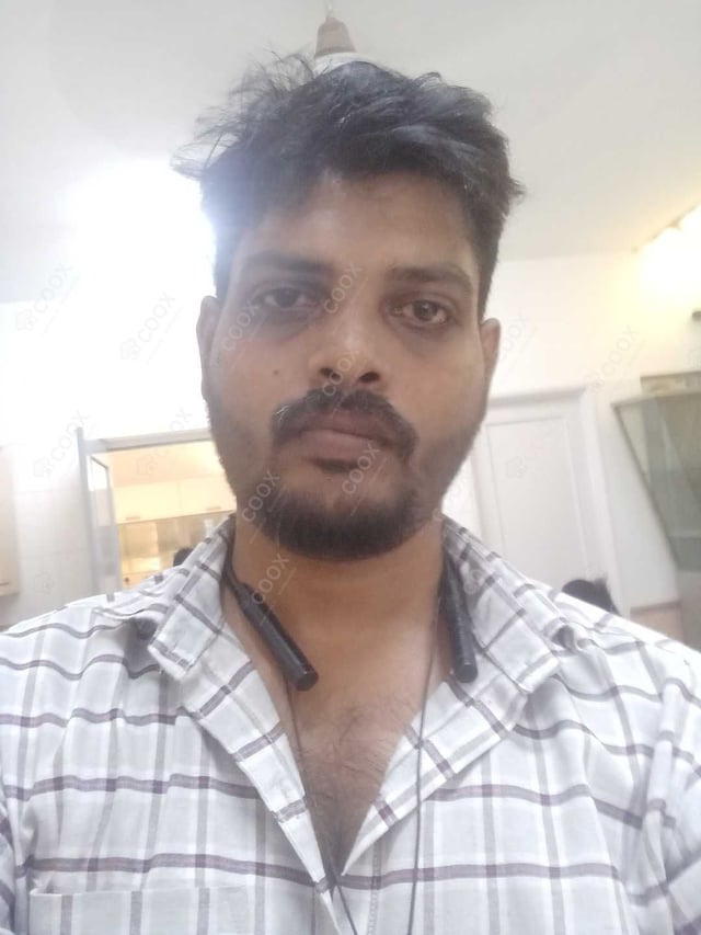 Chef from COOX at bookings. Professional cooks chefs at home