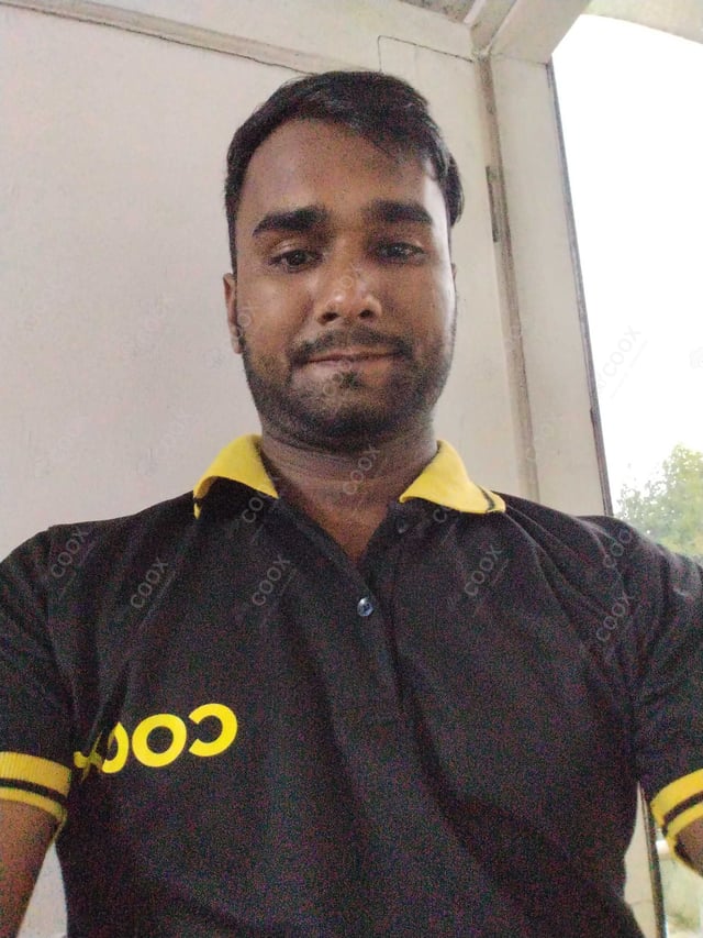 Chef from COOX at bookings. Professional cooks chefs at home