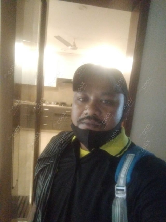 Chef from COOX at bookings. Professional cooks chefs at home