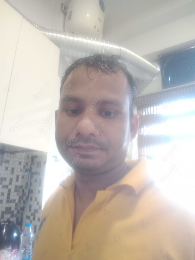 Chef from COOX at bookings. Professional cooks chefs at home