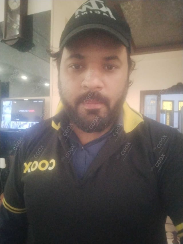 Chef from COOX at bookings. Professional cooks chefs at home