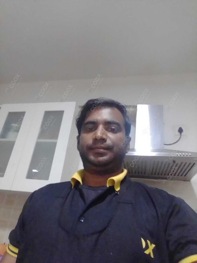 Chef from COOX at bookings. Professional cooks chefs at home