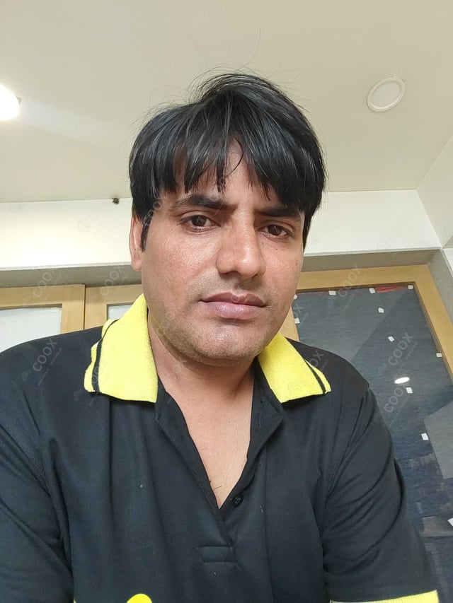 Chef from COOX at bookings. Professional cooks chefs at home