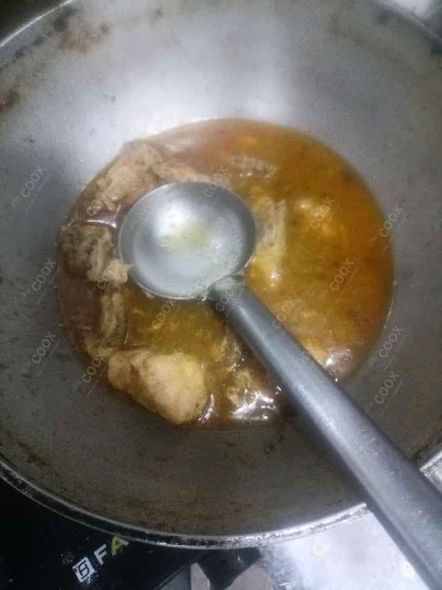 Tasty Green Thai Chicken Curry cooked by COOX chefs cooks during occasions parties events at home