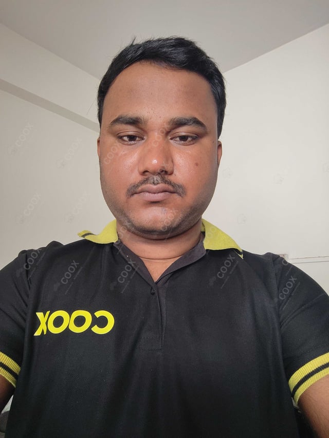 Chef from COOX at bookings. Professional cooks chefs at home