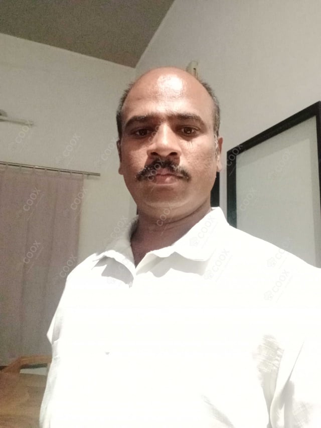 Chef from COOX at bookings. Professional cooks chefs at home