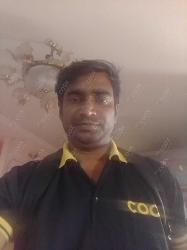 Chef from COOX at bookings. Professional cooks chefs at home