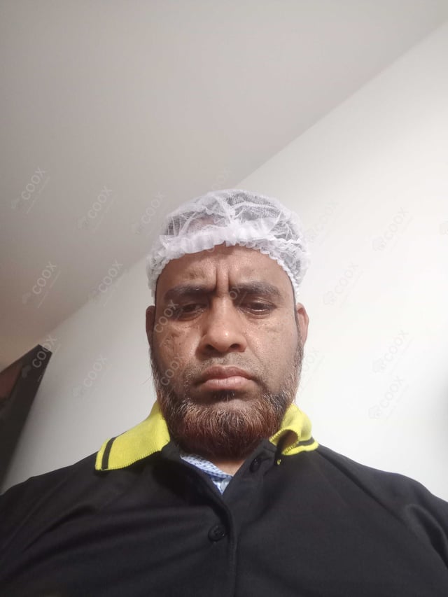 Chef from COOX at bookings. Professional cooks chefs at home