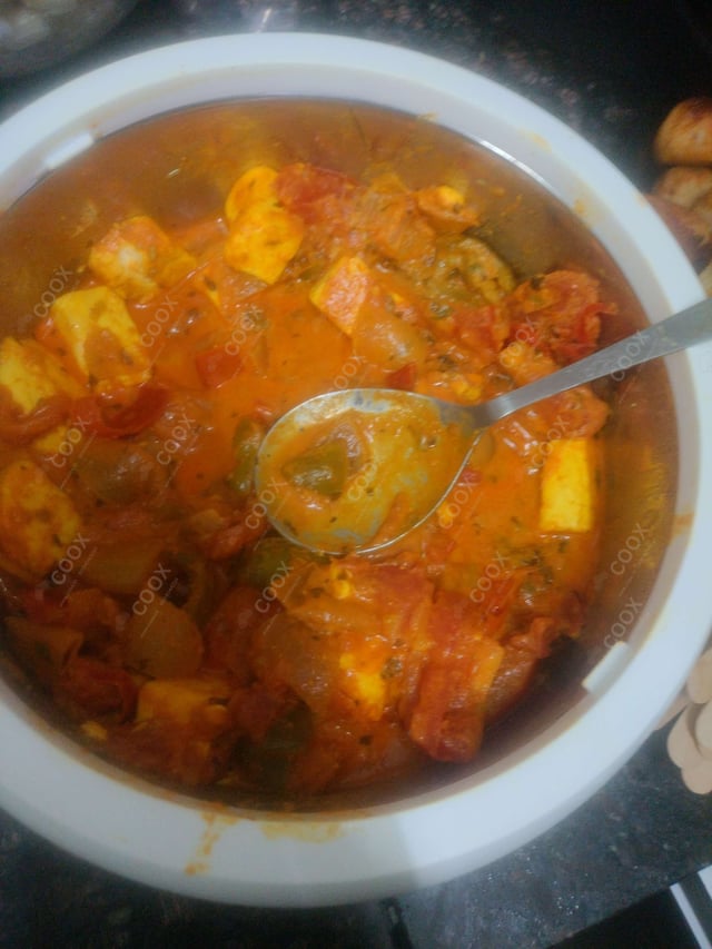 Delicious Kadhai Paneer prepared by COOX